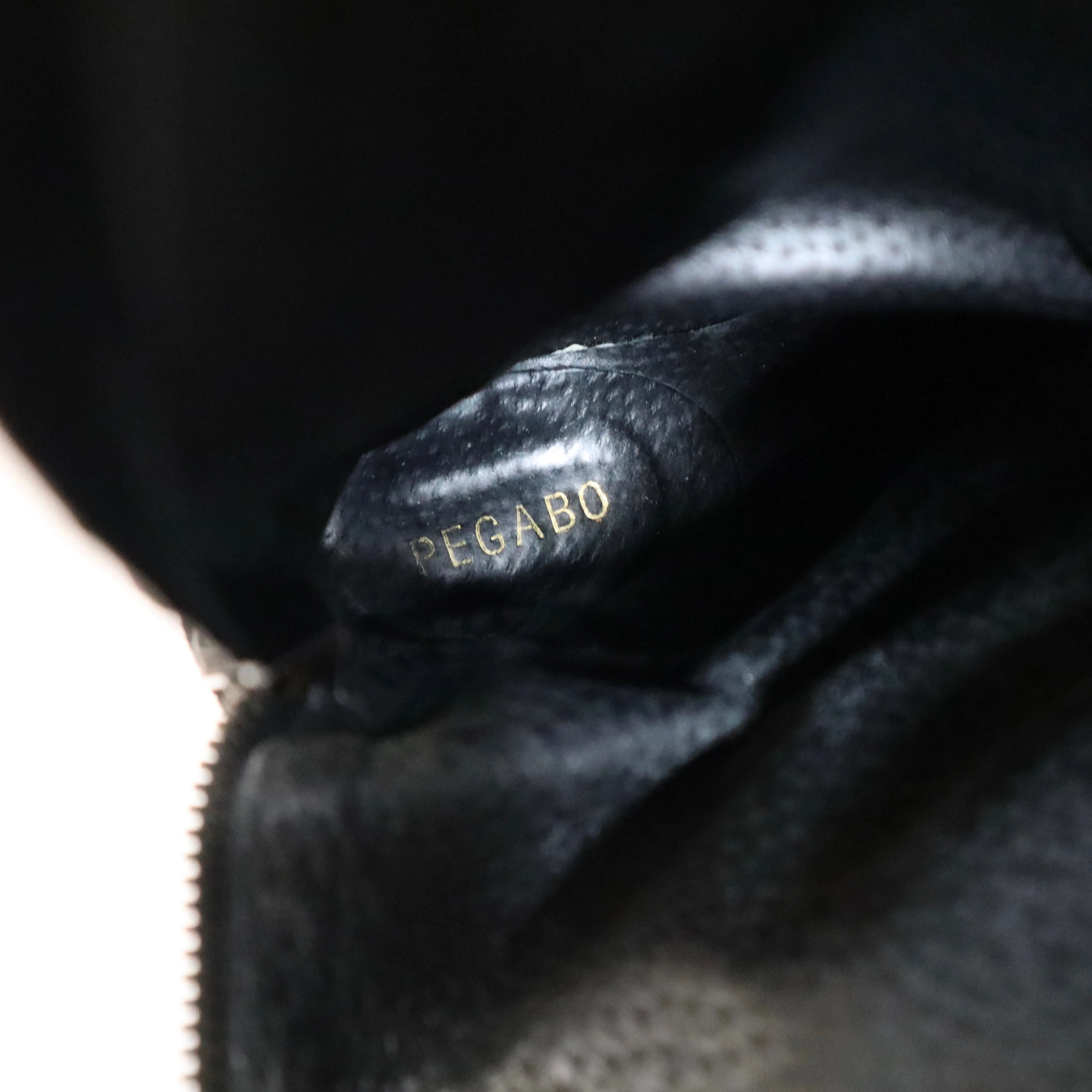 90s Black Leather Riding Boots (6.5 US)