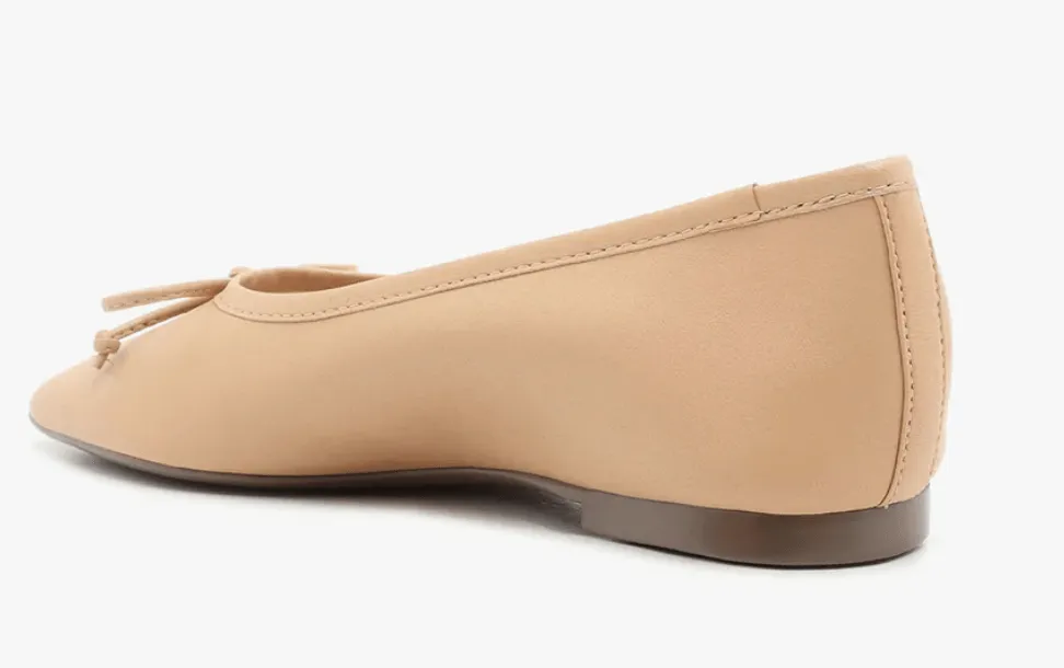 Honey Beige Arissa Flat